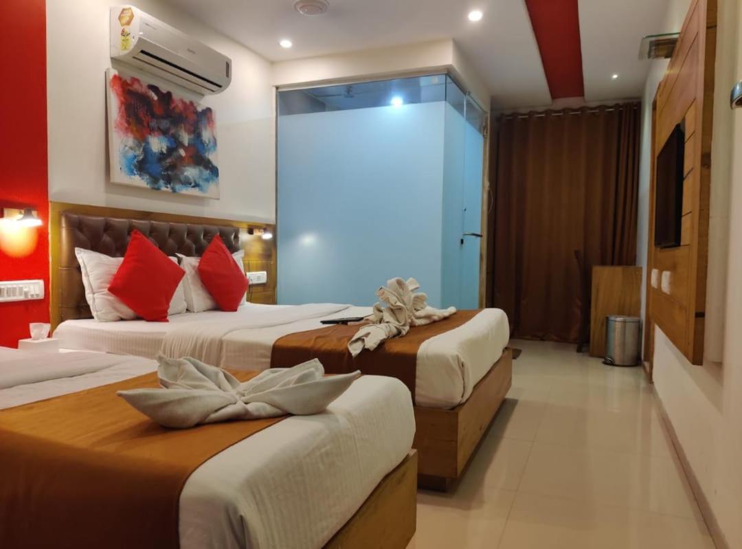 Hotel Grandeur-Near Mumbai International Airport מראה חיצוני תמונה