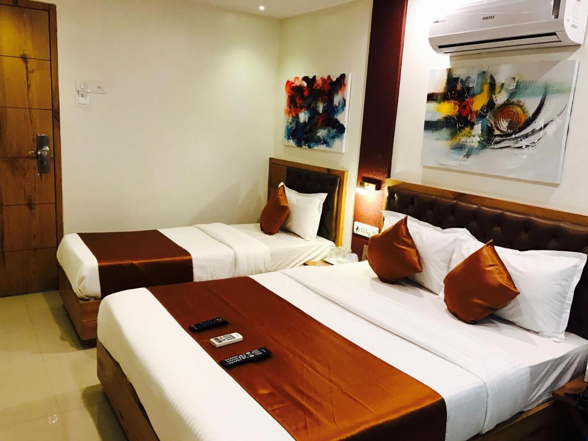 Hotel Grandeur-Near Mumbai International Airport מראה חיצוני תמונה