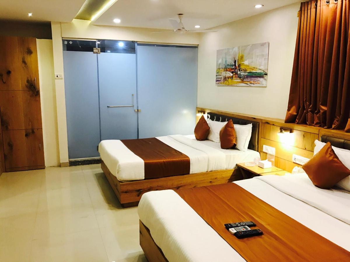 Hotel Grandeur-Near Mumbai International Airport מראה חיצוני תמונה