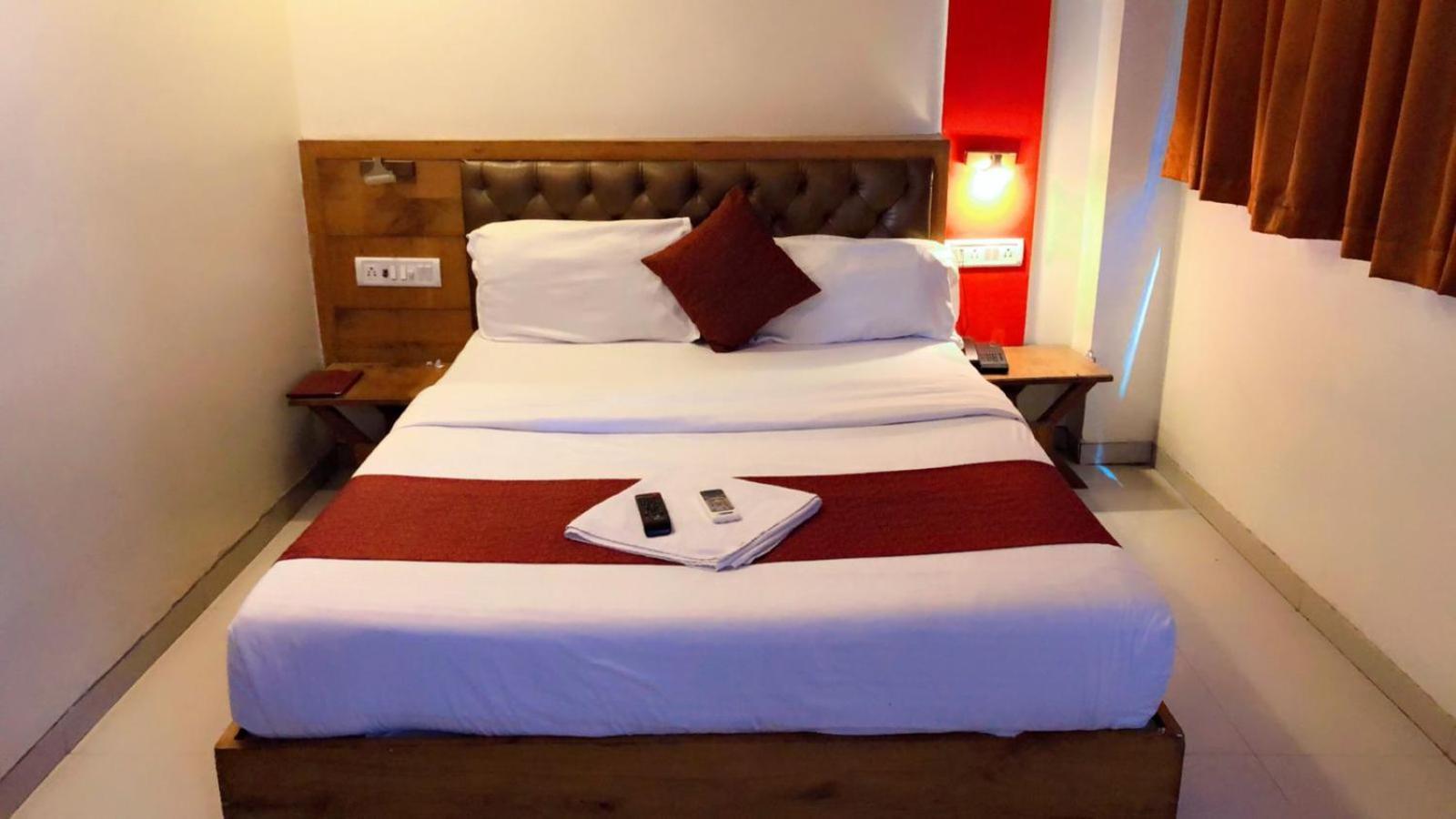 Hotel Grandeur-Near Mumbai International Airport מראה חיצוני תמונה